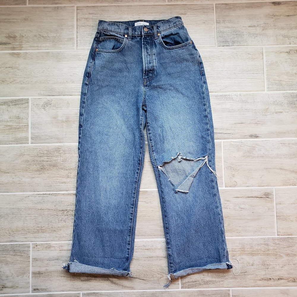 Betro Simone High Rise Destroyed Knee Mom Jeans 27